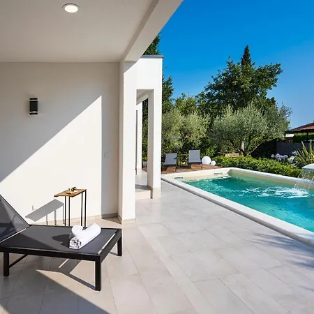 Goldimare Garden Residence Umag Exteriör bild